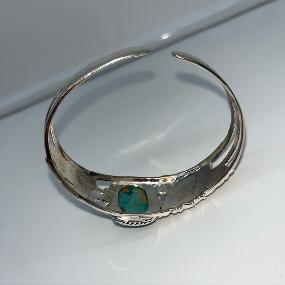 Stauer Spirit of the Southwest 14 kt American Turquoise, Eagle & Feathers Cuff - Picture 13 of 13
